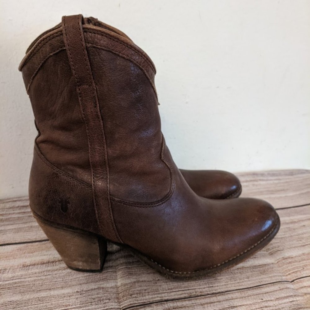 FRYE Taylor Short Boots Zip-Up Ankle Boots